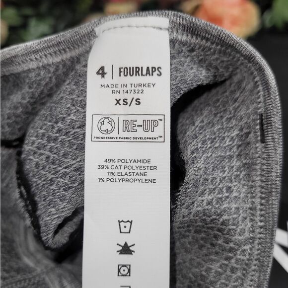 NWT Four Laps Breathe Seamless Bra/Sports Bra - Picture 8 of 15